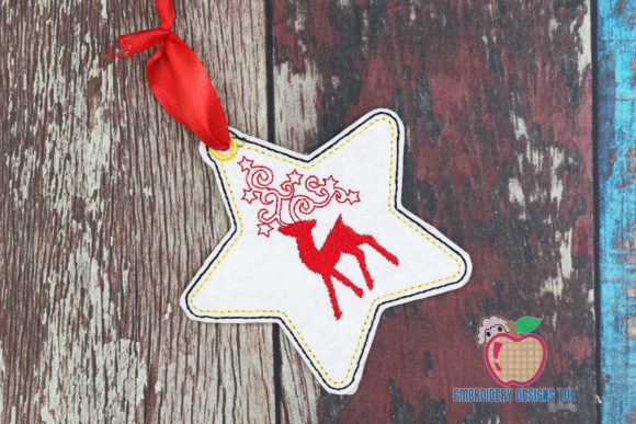 Christmas Reindeer Ornament: A Designer’s Review for Boutique Sweatshirts